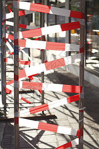 建筑工地屏障磁带隔离带障碍作业联盟建造业脚手架修路施工图片