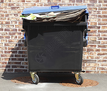 循环回收箱垃圾箱垃圾桶蓝色回收背景图片