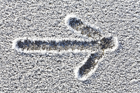 九寨沟 雪箭头上涂着冰霜的箭头绘画彩绘背景