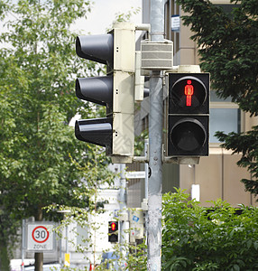 绿色交通线标志行人灯红色图片