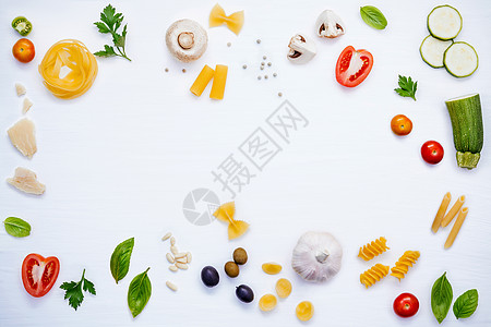 意大利食品概念 各种配有成分的意大利面食营养午餐美食烹饪餐厅刀具食谱面条香蒜文化图片