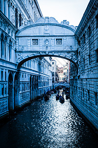 威尼斯的叹息桥地标城市旅游游客景观旅行缆车宫殿叹息图片