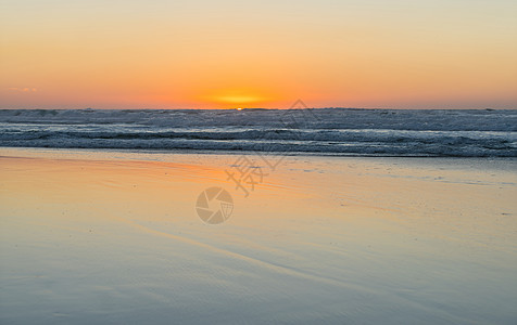 风景海浪风暴支撑涟漪戏剧性海滩天气蓝色日落海景地平线图片