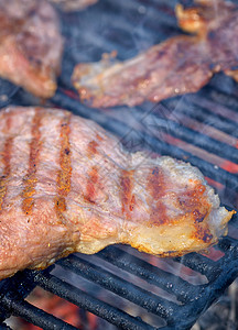 烧烤猪排野餐猪肉厨师炙烤食物晚餐火焰木炭黑色午餐图片