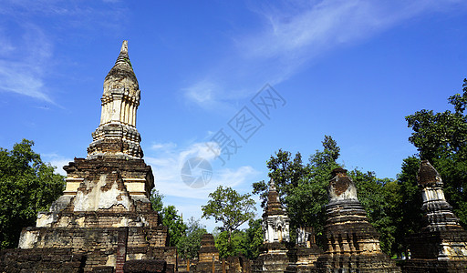 Sukhothai七排古老的塔果达Wat Chidi寺庙图片