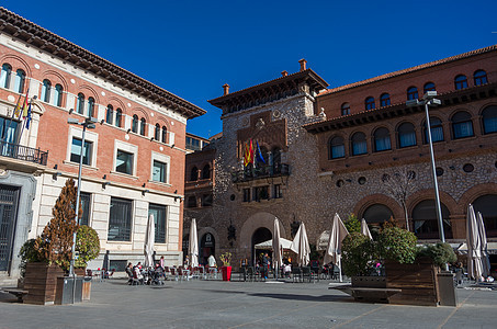 中世纪西班牙阿拉贡Teruel市圣胡安广场图片