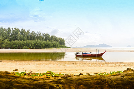 渔船的海陆和岛屿背景图片