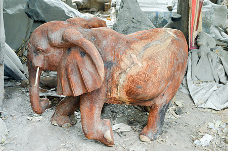 木象的雕塑代表物;图片