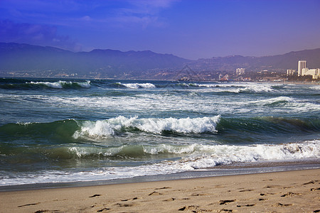 风暴般的海浪 美丽的海景运动危险湍流冲浪海洋海滩蓝色灾难海岸线大风图片