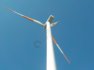 意大利南部坎帕尼亚的风力涡轮机活力能源天空发电机绿色背景图片