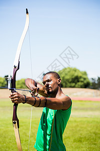 Athlete 练射箭运动员男人器材训练专注运动能力男性拉伸竞技图片