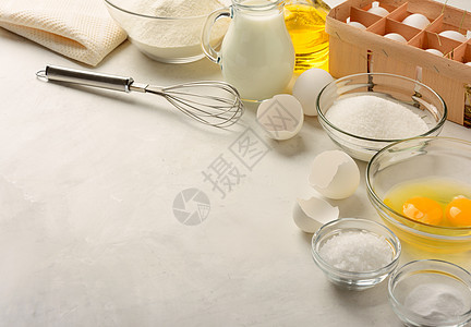 做煎饼的成分奶油团体桌面桌子面粉健康营养品营养蜂蜜作品背景图片