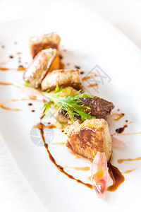 烧烤的foie gras美味小吃盘子美食油炸脑袋奢华餐厅蔬菜鸭子图片