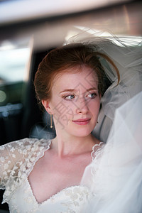 美丽的新娘女孩生活眼睛道路已婚微笑婚礼选手女士钻石图片