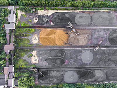 地表采矿储存地点 开采矿物和棕煤i技术采石开发煤炭化学品机械丘陵露天直升飞机活力图片