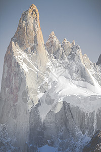 阿根廷El Chalten 巴塔哥尼亚州的秋天全景冰川地标挑战吸引力天空顶峰旅行森林国家图片