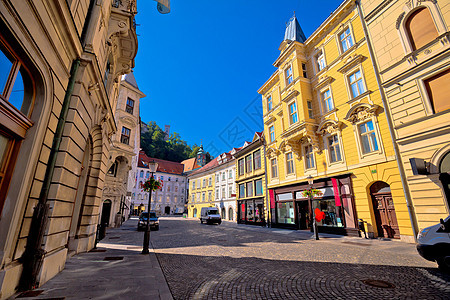 卢布尔雅那老城Ljubljana多姿多彩的街道和建筑中心旅游大教堂历史性建筑学石头地标游客场景正方形图片
