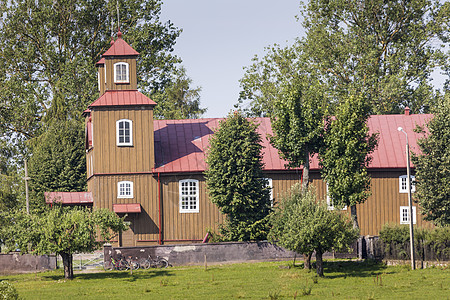 波兰苏瓦基附近的木教堂乡村全景吸引力旅行建筑远足历史气泡风俗信仰图片