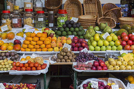 波马代拉岛的新鲜异国水果柠檬指令热带摊位农民蔬菜凤梨柳条橙子零售图片