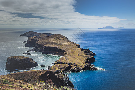 马德拉岛东部 波尔图的圣卢伦科风景悬崖海岸半岛岩石蓝色海洋旅游游客支撑图片
