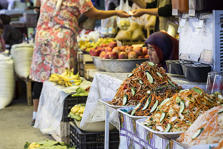 东方食品  奥什市场 吉尔吉斯斯坦烹饪午餐盘子香米油炸美食服务餐厅辣椒街道图片