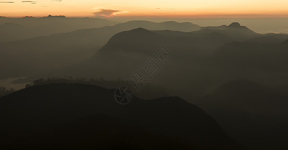 地貌景观 亚当山峰的日出 斯里兰卡生活墙纸上帝天空阳光天堂顶峰问候语季节太阳图片