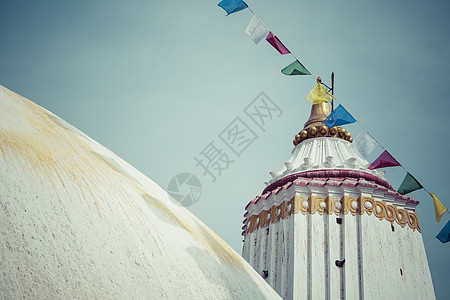 尼泊尔加德满都的猴庙精神日落建筑动物金子宗教旅行风景蓝色图片