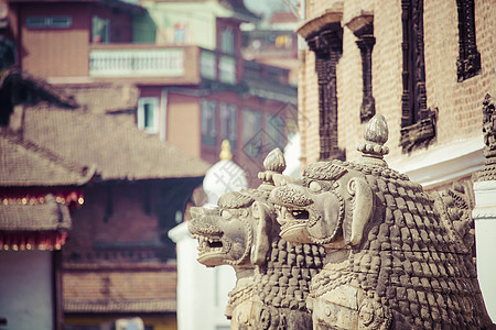 尼泊尔加德满都Bhaktapur的Durbar广场寺庙孤独建筑学佛塔考古学角落社区饱和狮子阴影游客图片