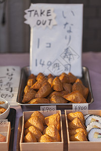 传统的亚洲食品市场 日本人士美食午餐情调食物蛋糕炙烤甜点摊位盘子图片