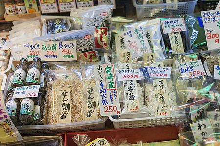 日本京都的传统粮食市场异国烧烤商务炙烤人士文化盘子情调美食烹饪图片