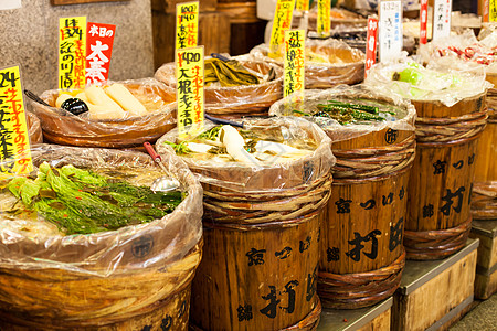 在日本的传统市场行人店铺零售访问化妆品食物商品街道旅行餐厅图片