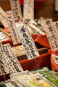 在日本的传统市场情调店铺产品水果行人价格零售餐厅商品访问图片