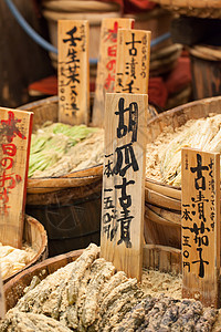 在日本的传统市场商业街道旅行城市蔬菜水果异国商品人行道情调图片