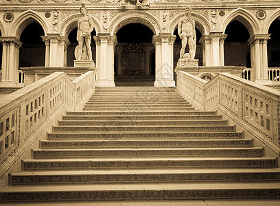 威尼斯楼梯纪念碑窗户建造大理石公爵奢华雕像宫殿艺术旅游图片