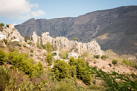 小村庄和城堡的景象 西班牙全景丘陵地标山脉图片