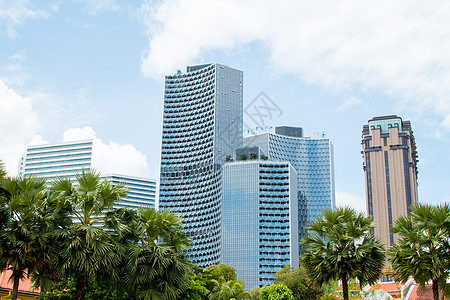 高楼建筑和蓝天建筑学火焰中心商业旅行天际办公室公寓景观摩天大楼图片