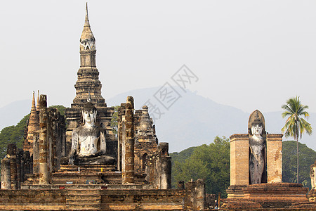 泰国苏霍泰历史公园 佛像 旧城废墟佛教徒文化建筑学遗产公园世界热带建筑艺术图片