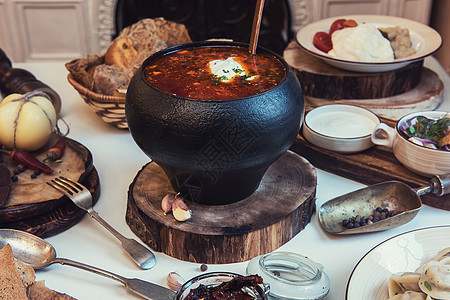 俄罗斯食品表胡椒铸铁黄油钢包美食包子勺子食物烤箱蔬菜图片