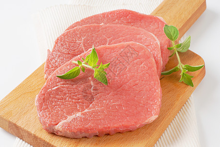 生牛肉圆烤肉腰部食物图片