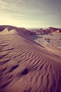 智利圣佩德罗德阿塔卡马市Launa Luna山谷的沙丘蓝色干旱火山沙漠天空晴天冒险旅游高原旅行图片