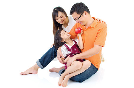 亚洲家庭父母身份童年乐趣房子女孩女儿母性亲热孩子图片