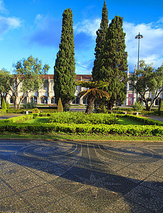 里斯本Jeronimos修道院前的公园地标宗教建筑学旅游历史性纪念碑石头花园旅行喷泉图片