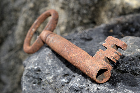 生锈铁的老旧门钥匙商业白色黄铜金属口碑古董秘密房子戒指安全图片