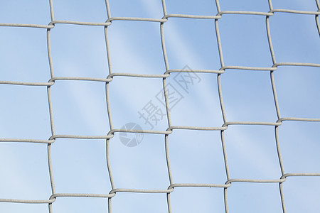 电线网栅栏铁丝网金属图片背景蓝天工厂围栏图片
