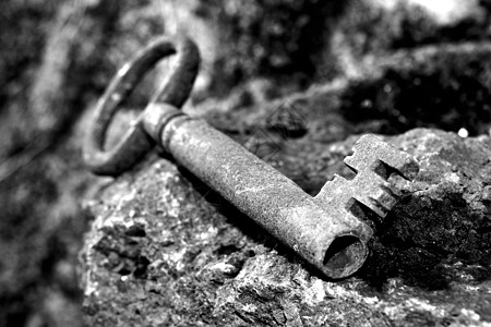 生锈铁的老旧门钥匙秘密口碑商业戒指金属房子安全黄铜白色营销图片
