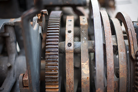 废旧生锈印刷机金属复合机械装置车轮烙印技术服务加工发动机工程墨水制造业古董图片