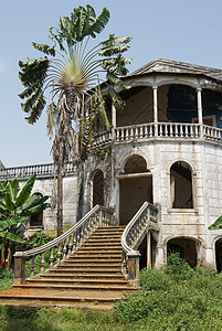 非洲圣多美建筑学香蕉医院诊所旅游农场殖民衰变建筑废墟图片