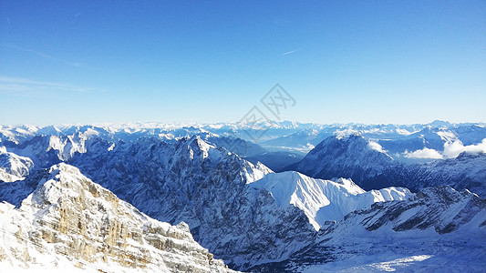 楚格峰视图景观山顶全景山地天雪蓝天雪山山景蓝色图片