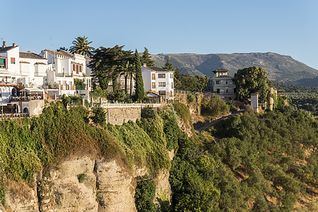 部分俯视西班牙马拉加岛隆达市纪念碑镇的隆达市景观岩石文化场景建筑旅游全景峡谷历史悬崖图片