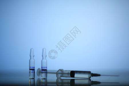 Syringne和Ampoulles小瓶药品制药氨基疫苗玻璃兴奋剂实验室注射治疗图片